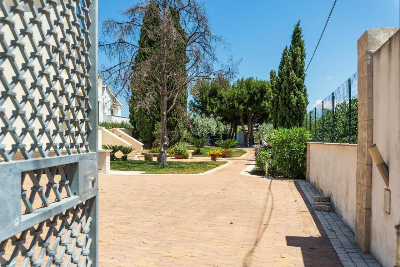 Casa Agapantus Con Piscina Da Giugno Apartment Bari Exterior photo
